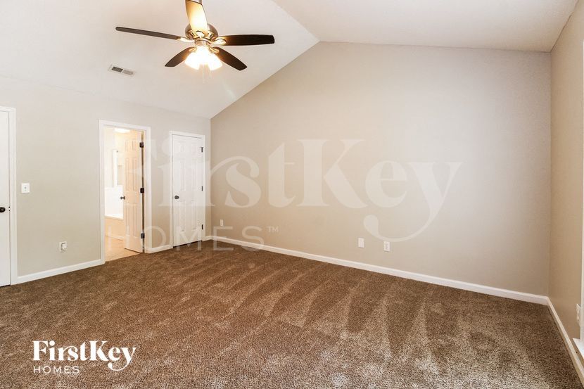 Building Photo - 12 Montford Ct