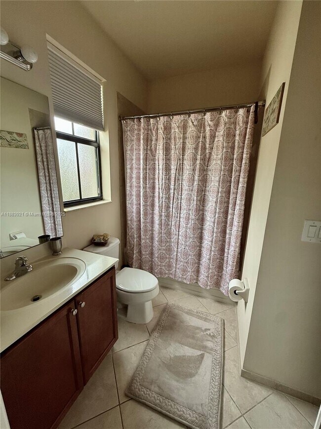 Building Photo - 11922 SW 154th Path