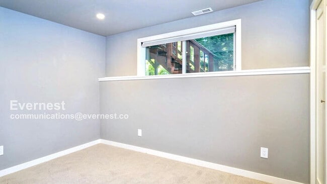Building Photo - 13787 NE 77th Pl