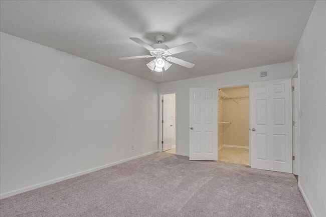 Building Photo - 8041 Reagan Cir