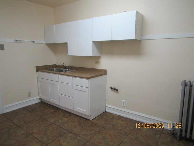 Building Photo - 7730 S Michigan Ave