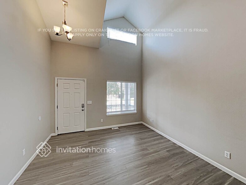 Building Photo - 3770 S Jebel Way