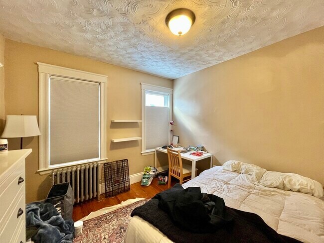 Building Photo - 95 Bow St