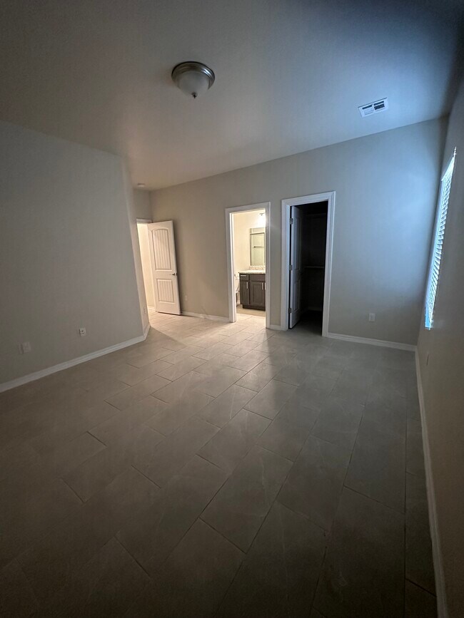 Building Photo - 6954 Santa Marta St