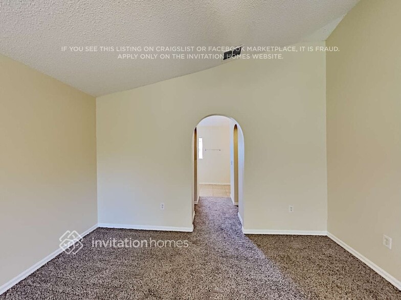 Building Photo - 233 Pleasant Gardens Dr