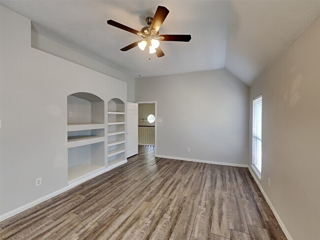 Building Photo - 17826 Camden Oaks Ln