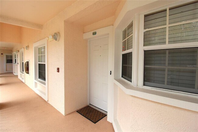 Building Photo - 4260 Central Sarasota Pkwy