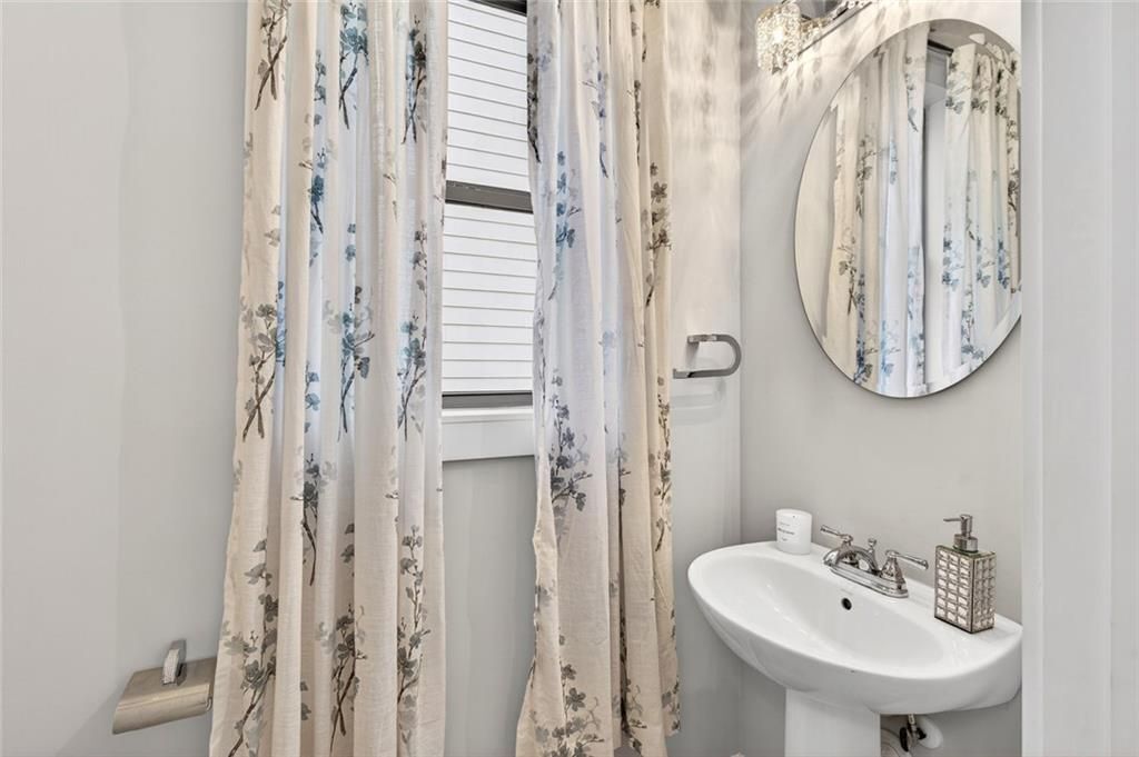 Building Photo - 5259 Cloud St