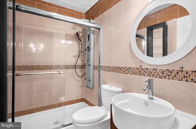 Building Photo - 2009 Heritage Dr