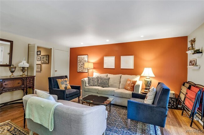 Building Photo - 666 W Ferry St