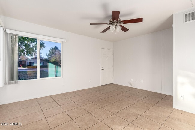 Building Photo - 1235 S Roosevelt St