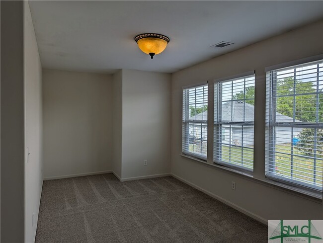 Building Photo - 325 Windmill Dr