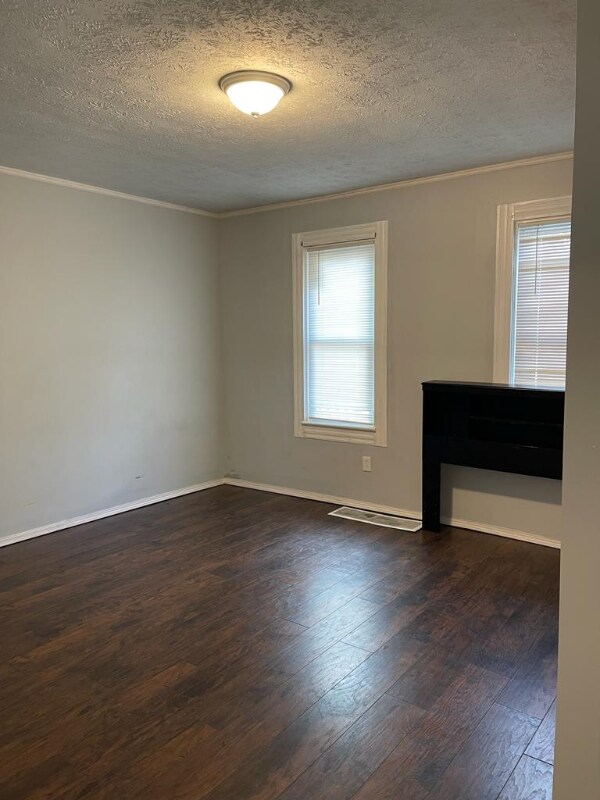 Building Photo - 767 N 8th St