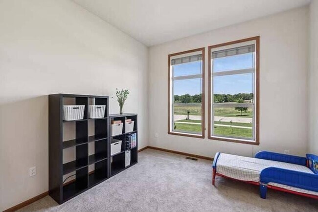 Building Photo - 4338 Sandstone Dr