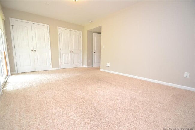 Building Photo - 208 Irving Way