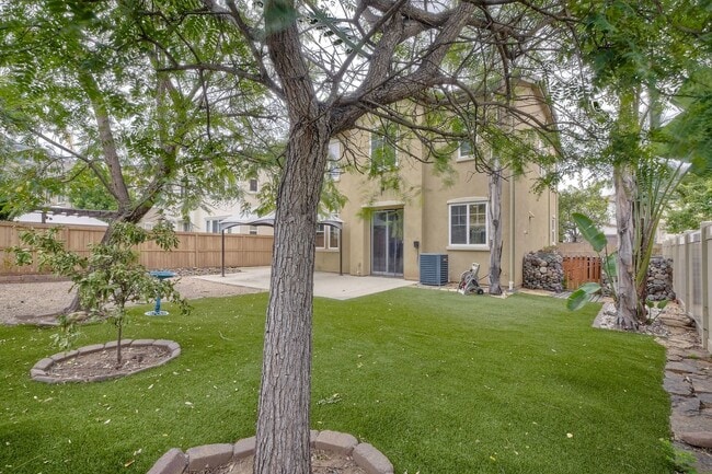 Building Photo - Charming Lake Rancho Viejo Home – Beautiful, Peaceful & Conveniently Located!