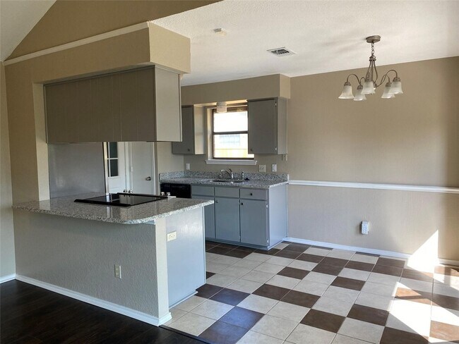 Building Photo - 5824 Storm Dr
