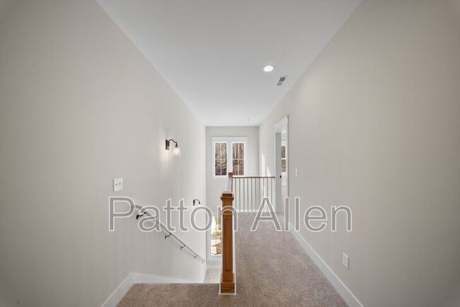 Building Photo - 107 Collin Pl