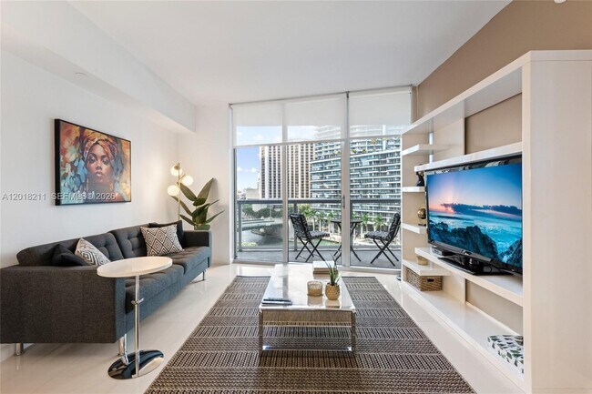 Building Photo - 465 Brickell Ave