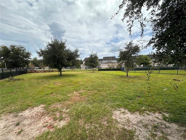 Building Photo - 5844 Soter Ln