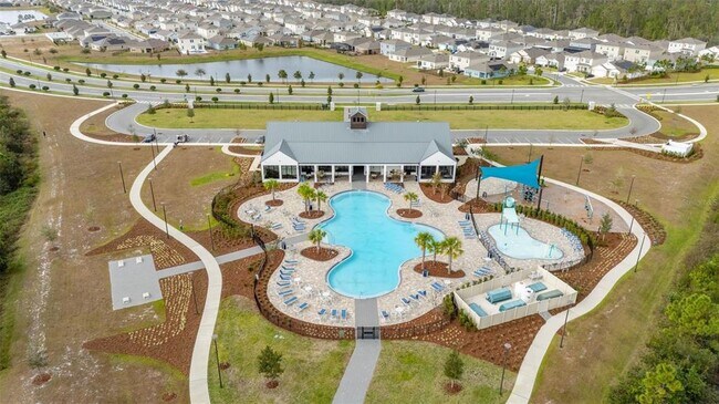 Building Photo - 2893 House Finch Rd