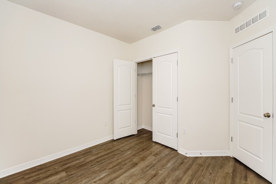 Building Photo - 67 Calle Grande St