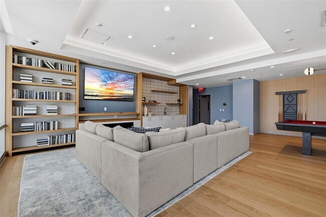 Building Photo - 400 Central Ave