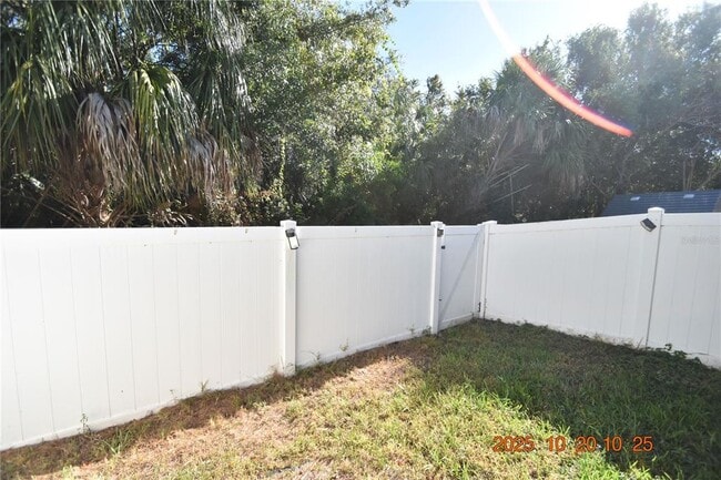 Building Photo - 6146 Olivedale Dr