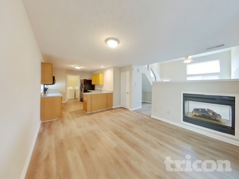 Building Photo - 6674 Largo Ln