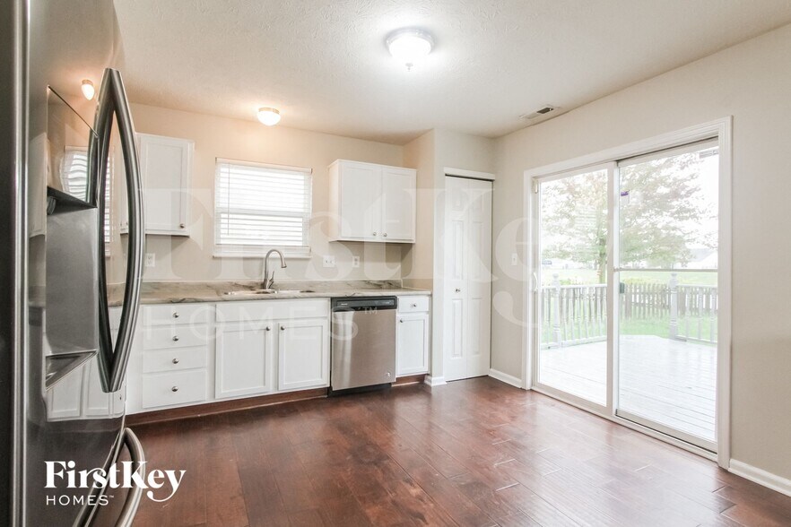 Building Photo - 8051 Little River Ln