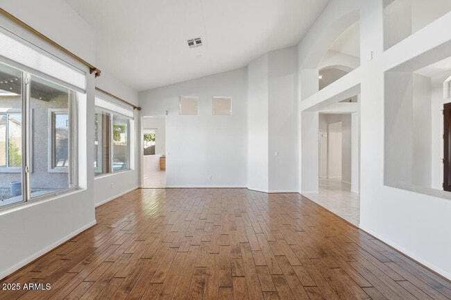 Building Photo - 7180 W Trails Dr