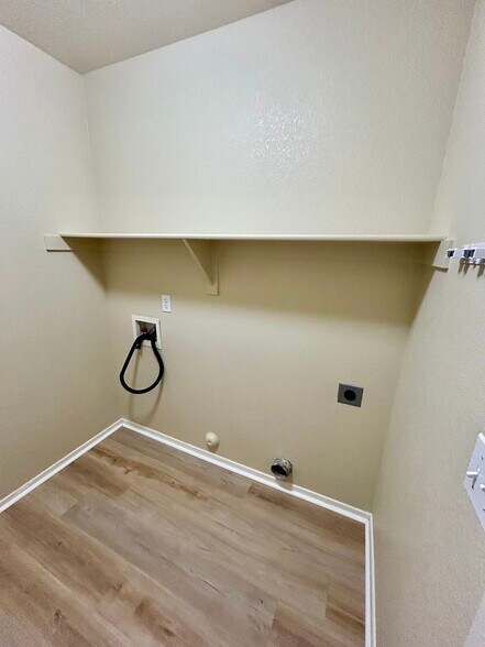 Laundry room - 9125 E Plata Ave