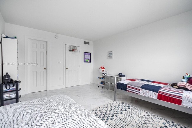 Building Photo - 2851 NE 183rd St