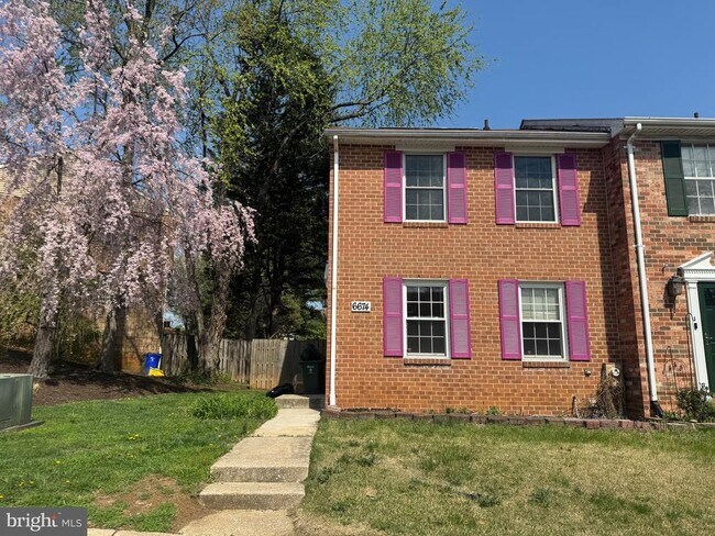 Building Photo - 6674 Ducketts Ln