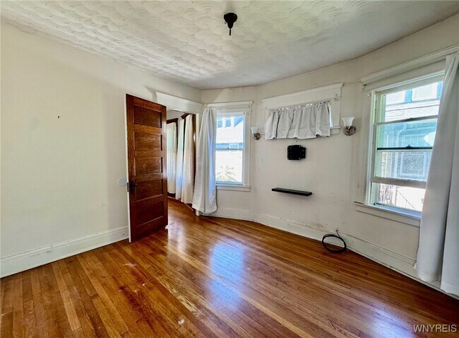 Building Photo - 63 Claremont Ave