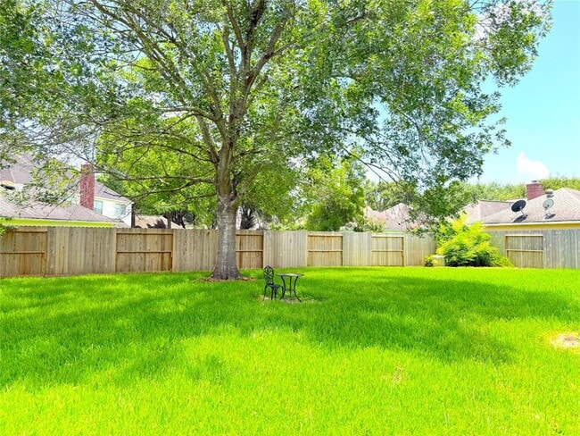 Building Photo - 4231 Lake Terrace Ct
