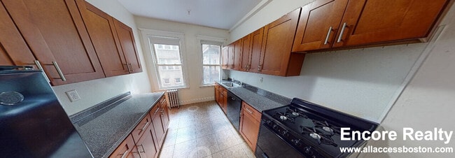 Building Photo - 1626 Commonwealth Ave