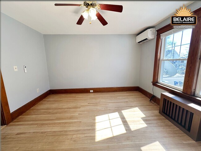 Building Photo - 107 2nd St