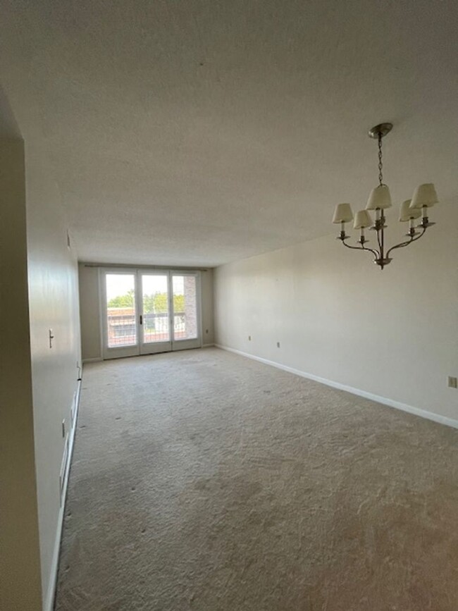 Building Photo - City of Maryville 37801 - 2 bedroom, 2 bat...