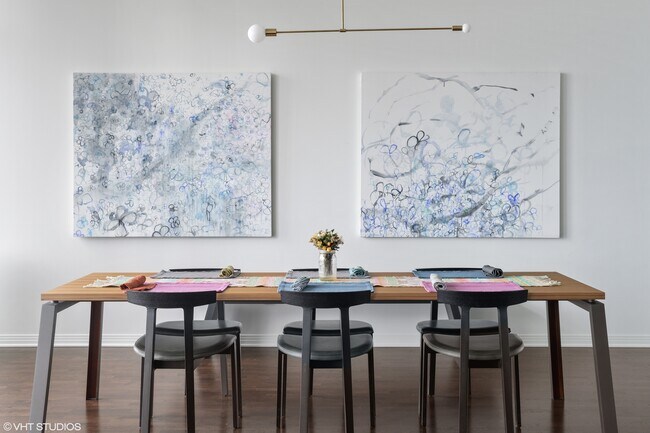 Building Photo - 65 E Monroe St