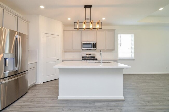 Building Photo - 9730 Burlington Bristol Dr