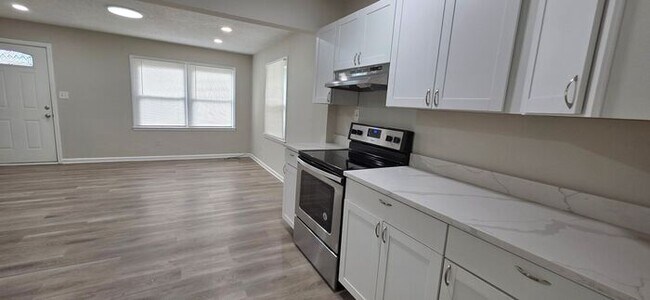 Building Photo - 3BR/2BA Home in Conover, North Carolina