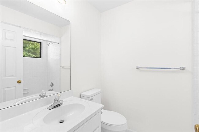 Building Photo - 5941 Wilbanks Dr