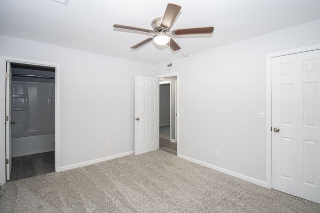 Building Photo - 3 Bed 2 Bath Home in Meadowbrook West Neighborhood