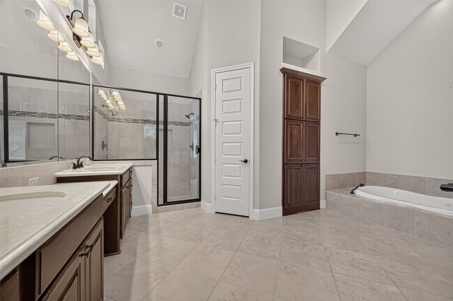 Building Photo - 17803 Hayward Hill Dr