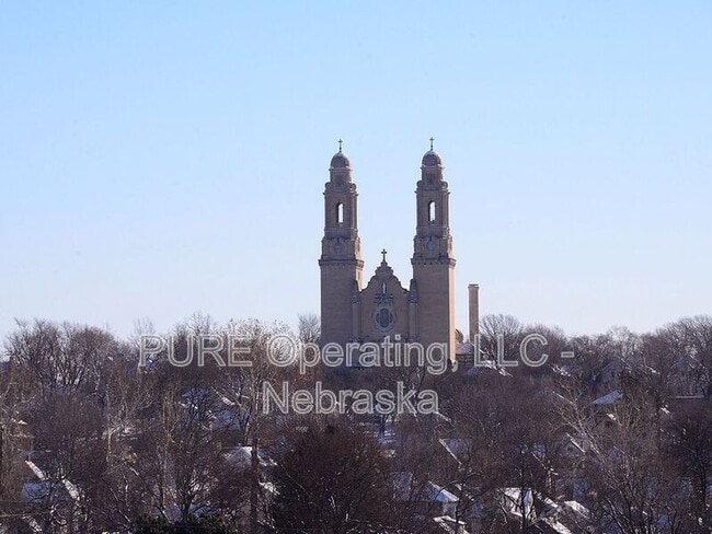 Building Photo - 616 N 46th St