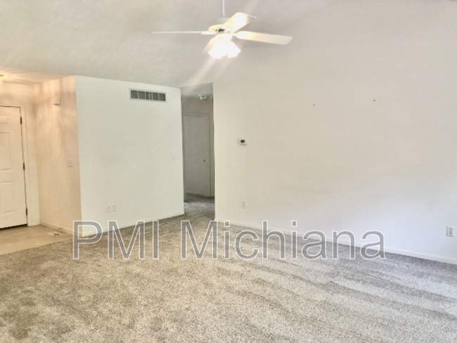 Building Photo - 51880 Courtland Dr