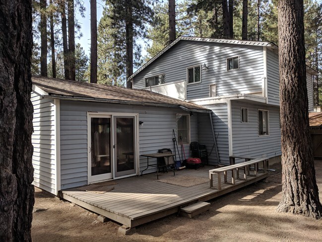 Building Photo - 2518 Knox Ave