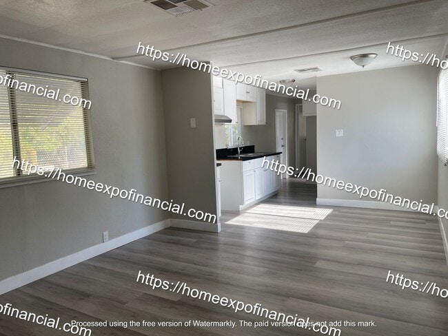 Building Photo - Nice Home For Rent