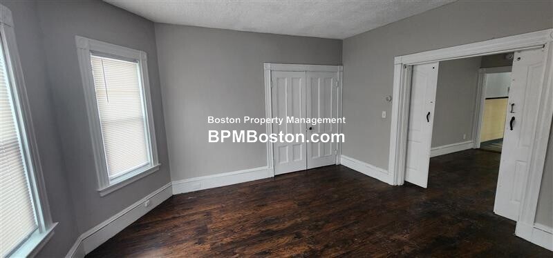 Building Photo - 72 Stanton St
